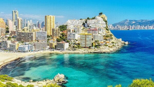 Benidorm: Um Guia Completo para Desfrutar do Sol e da Diversão